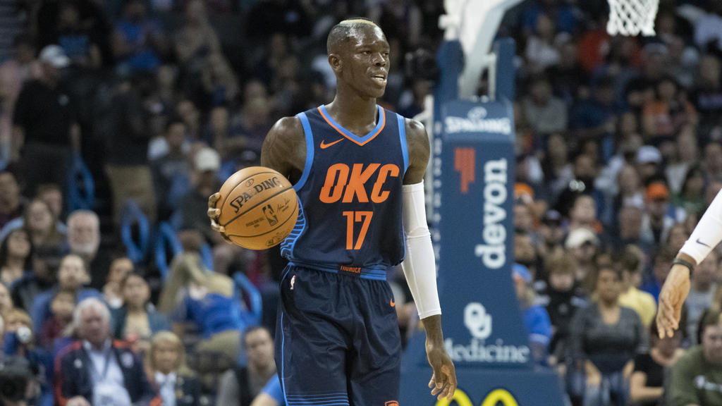 Dennis Schröder spielt seit dieser Saison für OKC Dennis Schröder spielt seit dieser Saison für OKC