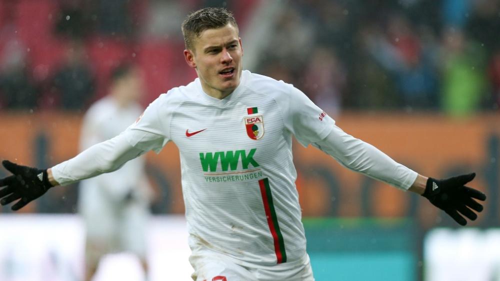 Alfred Finnbogason spielt seit 2016 für den FC Augsburg Alfred Finnbogason spielt seit 2016 für den FC Augsburg