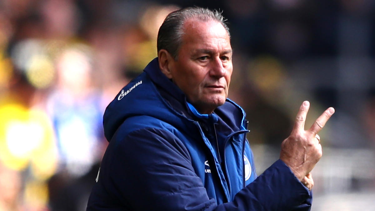 FC Schalke 04: So lief die PK mit Huub Stevens vor dem ...