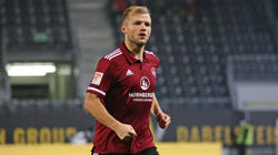 Johannes Geis triffft mit dem Club auf den FC Schalke