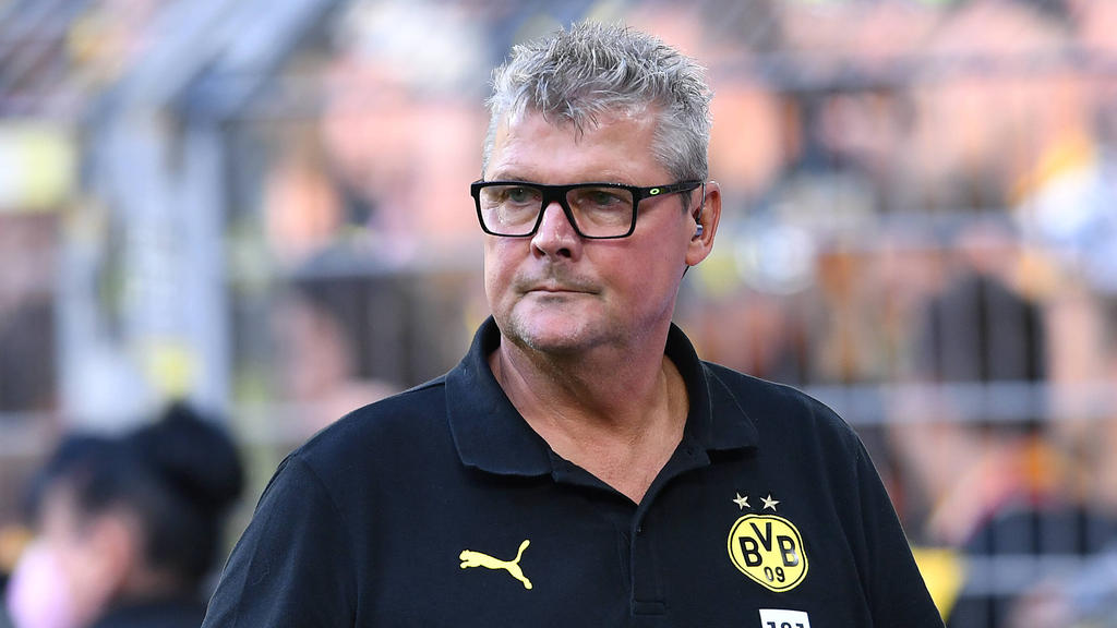 Norbert Dickel ist Stadionsprecher des BVB Norbert Dickel ist Stadionsprecher des BVB
