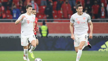 Benjamin Pavard (l.) traf im Klub-WM-Finale für den FC Bayern