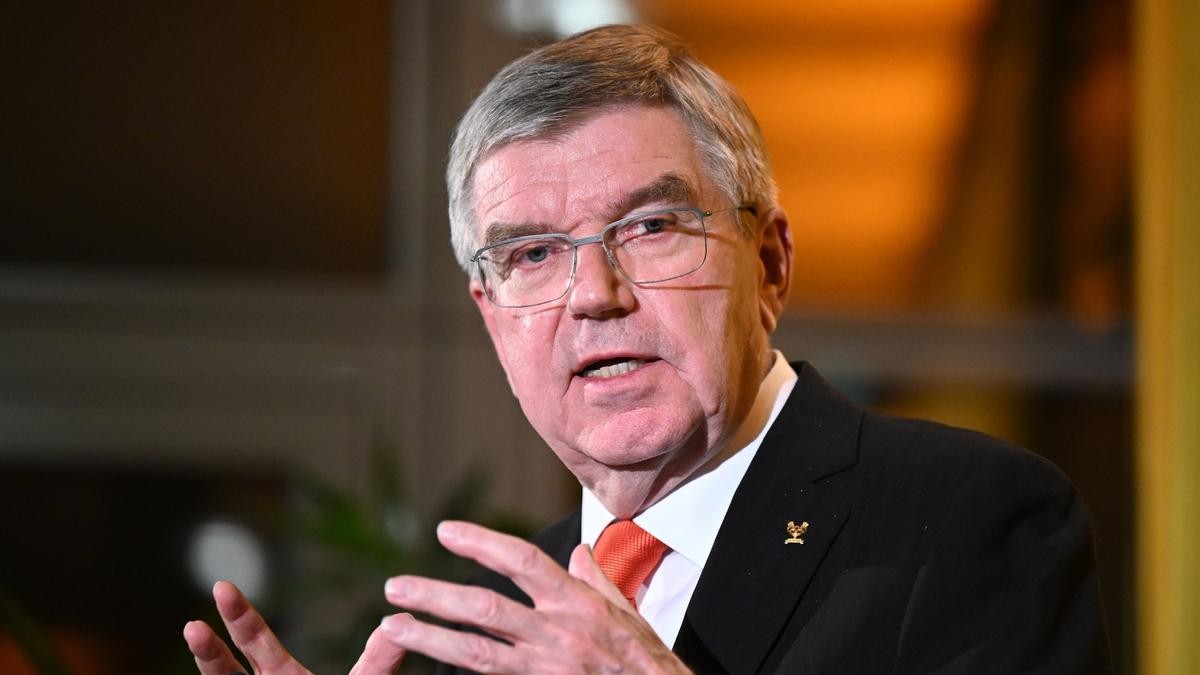 IOC-Chef Thomas Bach widerspricht der scharfen Kritik an einer möglichen Rückkehr von Russen auf die internationalen Sportbühnen