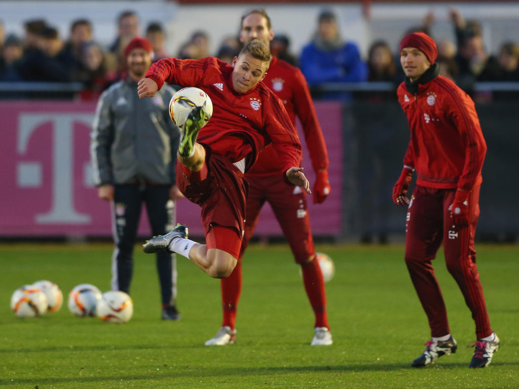 Bayern reist mit komplettem Kader nach Doha Bayern reist mit komplettem Kader nach Doha
