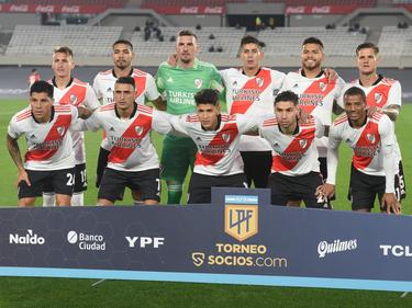 Once de salida de River ante Unión.