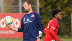 Mainz-Trainer Bo Svensson wollte sich nicht zum erkrankten Maxim Leitsch äußern