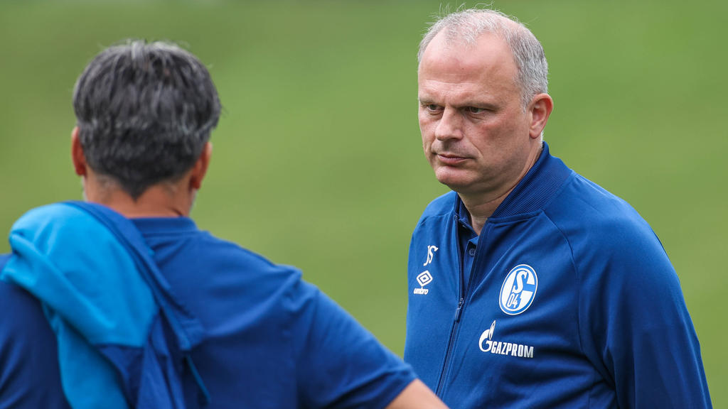 Jochen Schneider und der FC Schalke 04 sind die Leidtragenden des Pokal-Chaos
