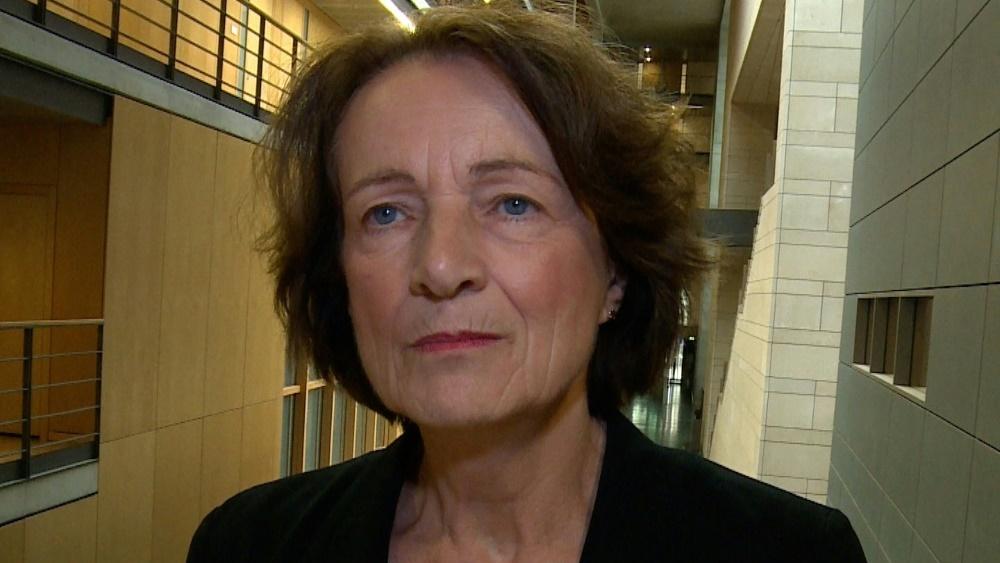 Nicht einverstanden mit den Einschränkungen: Dagmar Freitag Nicht einverstanden mit den Einschränkungen: Dagmar Freitag