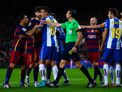 El partido se desarrolló en un ambiente eléctrico, en el que el Espanyol terminó con nueve. (Foto: Getty)