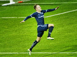 Mark Diemers kan zijn vreugde niet op als hij FC Utrecht op 0-3 zet tegen AZ. Het is tevens zijn eerste doelpunt in de Eredivisie. (20-12-2014)