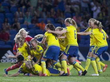 Die Schwedinnen sind nach dem gewonnenen Elfmeterschießen nicht zu halten