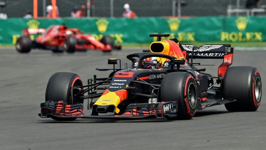 Daniel Ricciardo wird um fünf Startplätze zurückversetzt Daniel Ricciardo wird um fünf Startplätze zurückversetzt