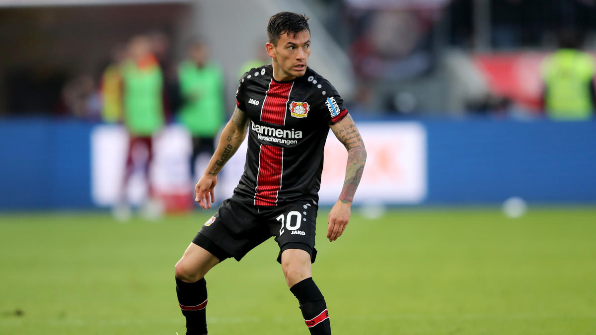 Charles Aránguiz kann sich einen Abschied von Bayer Leverkusen vorstellen Charles Aránguiz kann sich einen Abschied von Bayer Leverkusen vorstellen