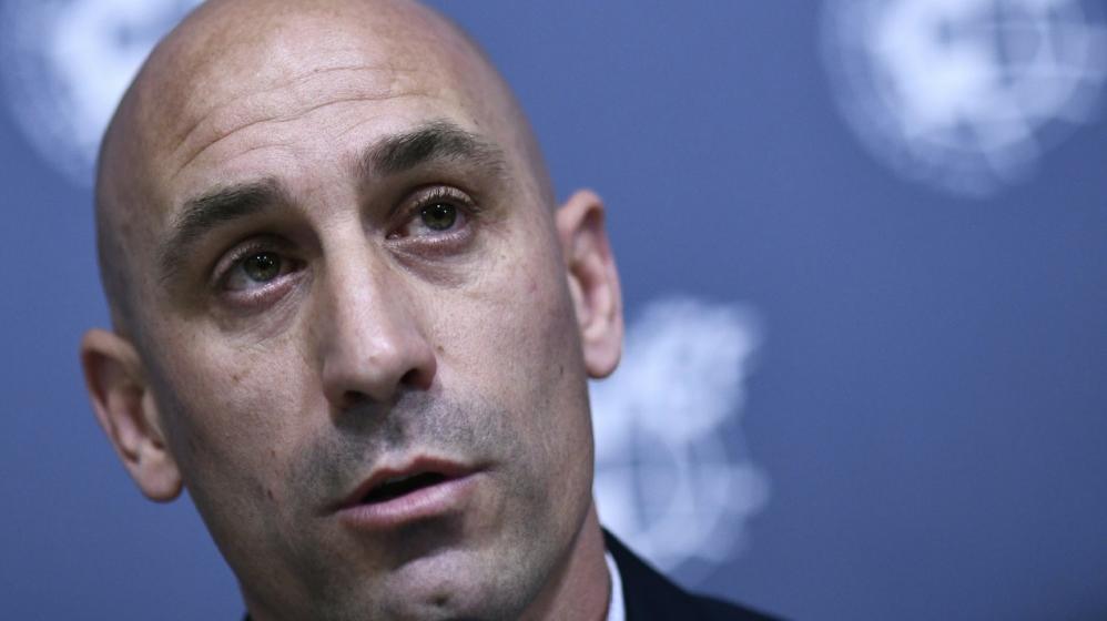 RFEF-Präsident Rubiales verkauft einen Drittliga-Platz RFEF-Präsident Rubiales verkauft einen Drittliga-Platz
