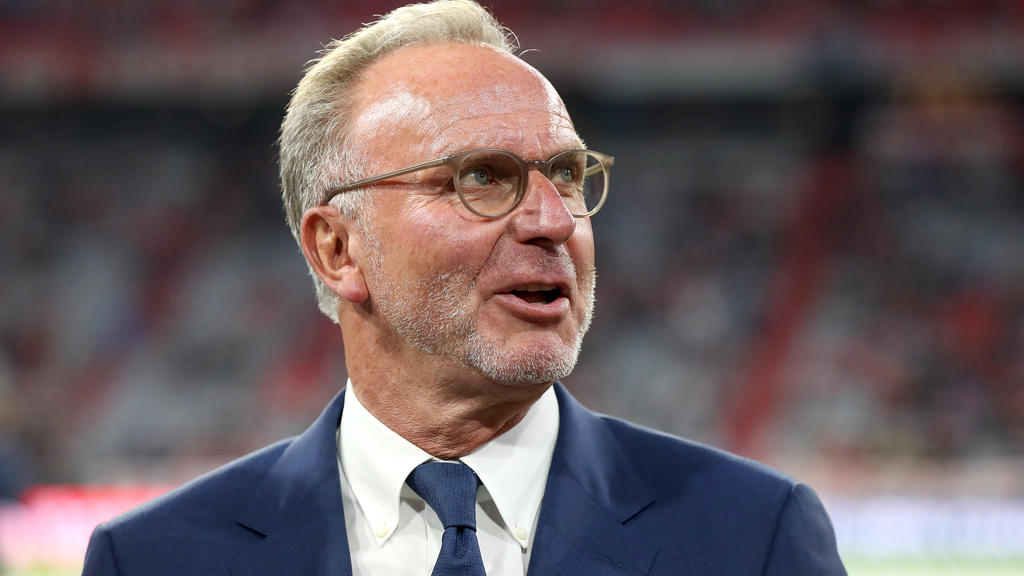 Karl-Heinz Rummenigge feiert Kantersieg des FC Bayern