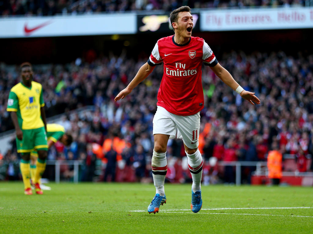 Mesut Özil spielt bei Arsenal bislang eine starke Saison Mesut Özil spielt bei Arsenal bislang eine starke Saison