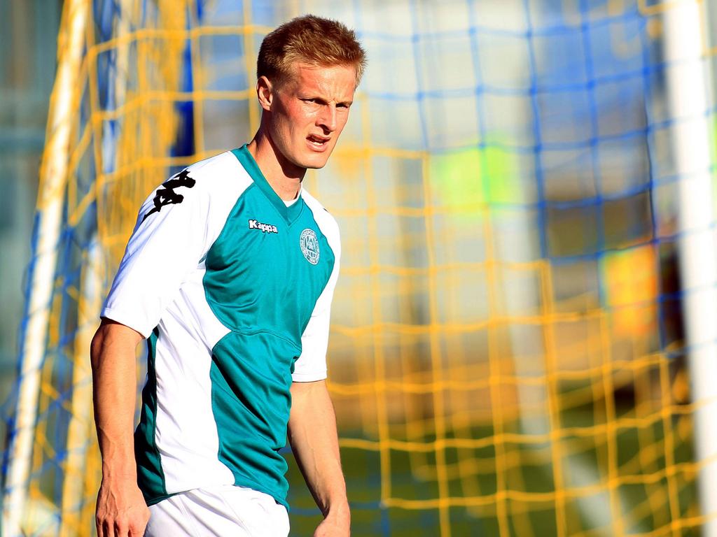 Thomas Dalgaard kijkt toe tijdens de oefenwedstrijd Viborg - FC Shonan. (6-2-2014)