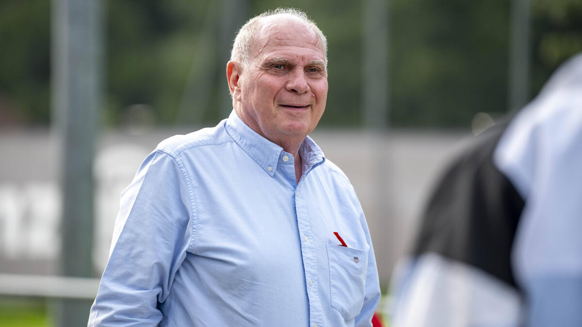 Uli Hoeneß muốn thấy FC <a href=