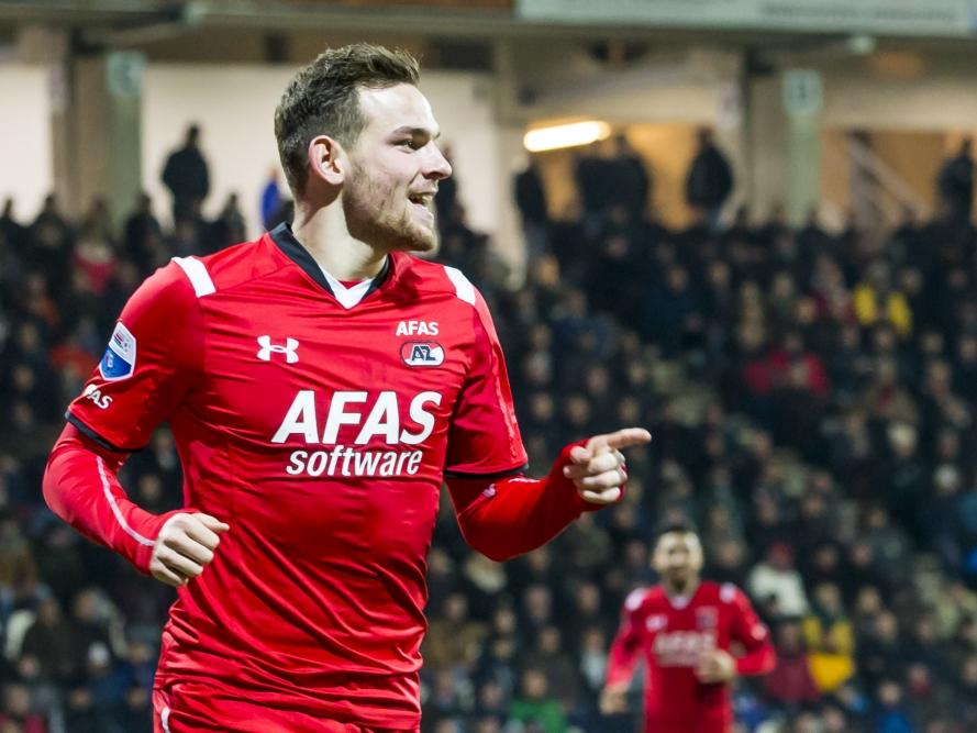Met alweer zijn veertiende goal in het Eredivisie-seizoen opent Vincent Janssen de score voor AZ in het duel met Heracles Almelo. (13-02-2016)
