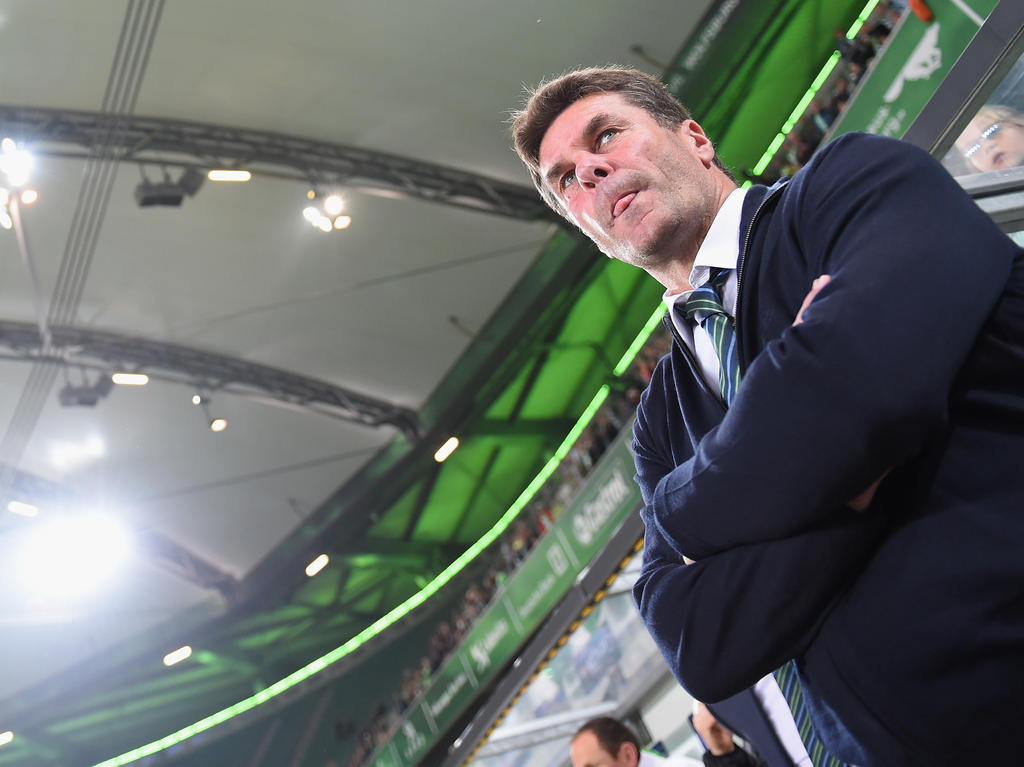 Wolfsburgs Trainer Dieter Hecking spricht vom enormen Druck in seinem Amt