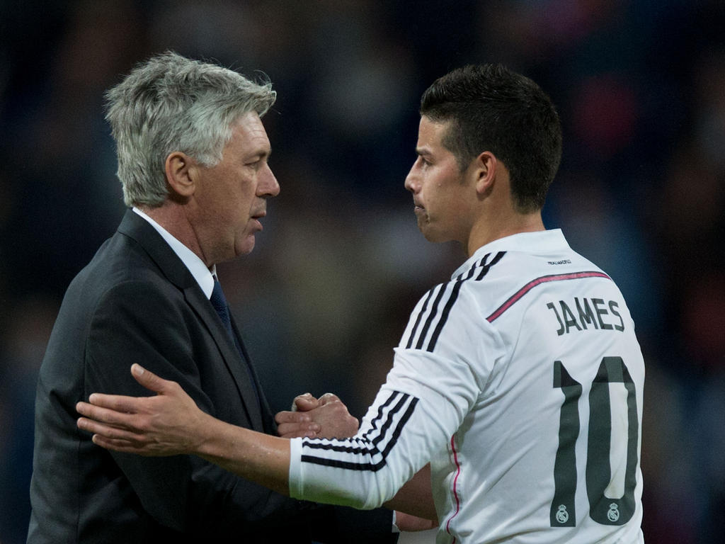 Carlo Ancelotti (l.) und James Rodríguez kennen sich bestens aus gemeinsamen Zeiten bei Real Madrid