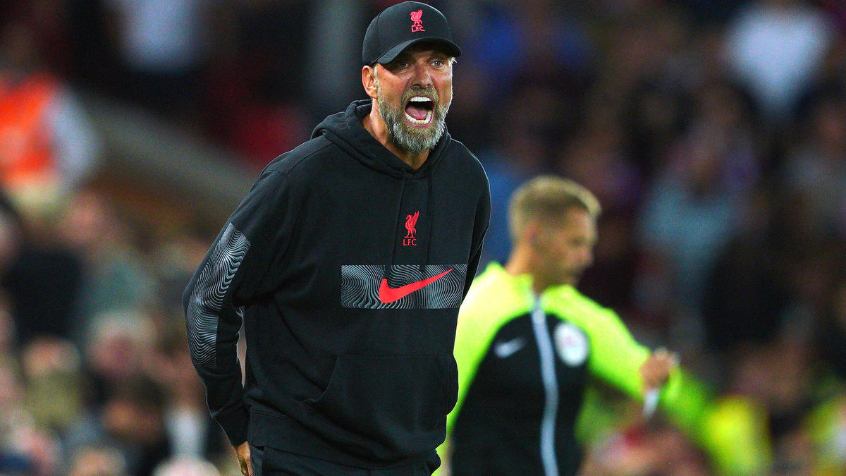 Liverpools Trainer Jürgen Klopp trifft mit seinem Team am Montag auf Manchester United