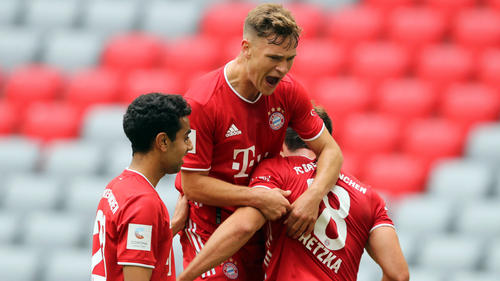 Joshua Kimmich bejubelt den Führungstreffer lautstark.