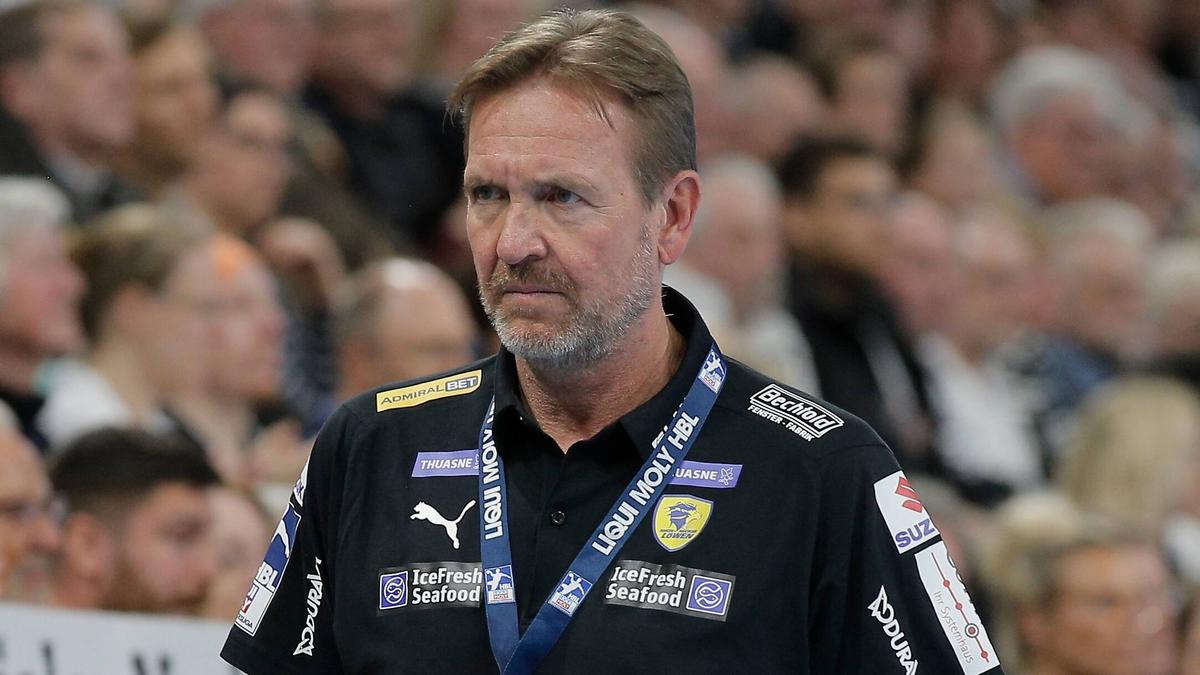 Die Differenzen zwischen Martin Schwalb und dem DHB sind wohl ausgeräumt Die Differenzen zwischen Martin Schwalb und dem DHB sind wohl ausgeräumt