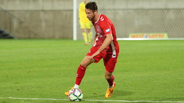 Mark Uth ist wieder für den 1. FC Köln am Ball