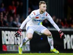 Hidde Jurjus verkleint zijn goal tijdens de play-offwedstrijd tussen Go Ahead Eagles en De Graafschap. (19-05-2016)
