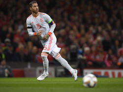 Sergio Ramos en un lance del duelo contra Gales. (Foto: Getty)