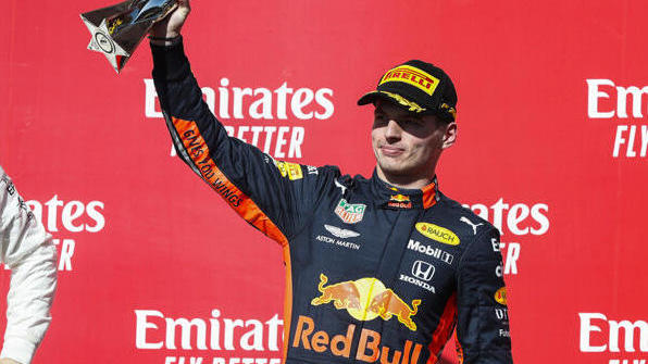 Max Verstappen würde gerne noch auf den dritten Platz fahren Max Verstappen würde gerne noch auf den dritten Platz fahren