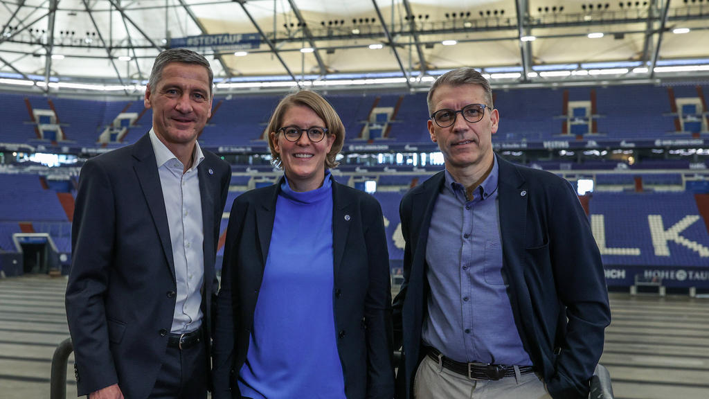 Wollen den FC Schalke 04 in eine erfolgreiche Zukunft führen: Schröder, Rühl-Hamers und Knäbel (v. l. n. r) Wollen den FC Schalke 04 in eine erfolgreiche Zukunft führen: Schröder, Rühl-Hamers und Knäbel (v. l. n. r)
