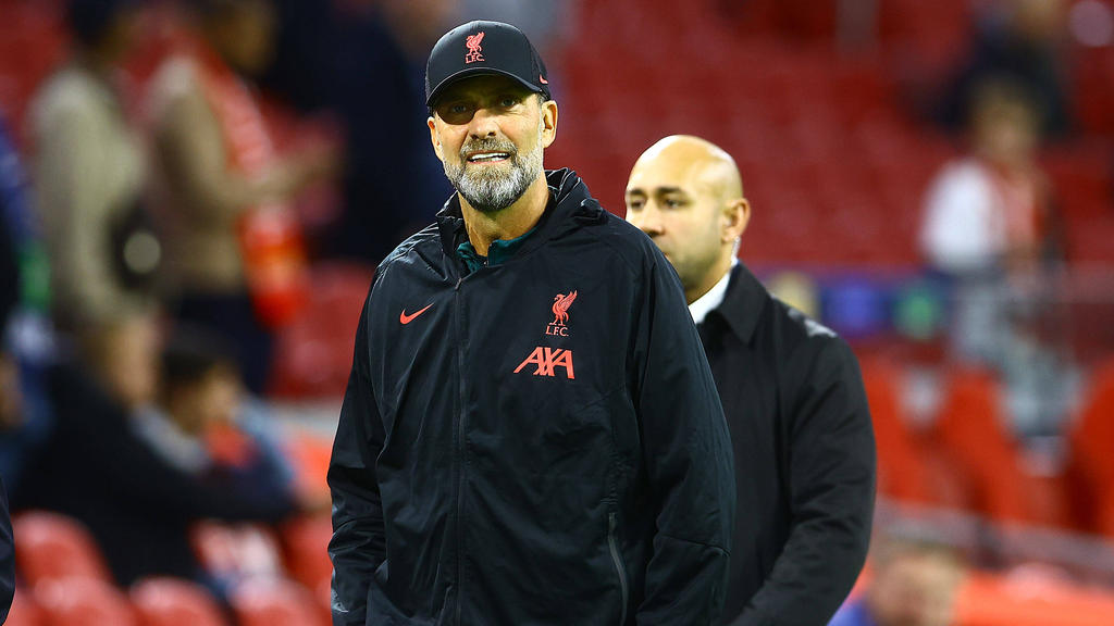 Jürgen Klopp weiß die Klubführung beim FC Liverpool hinter sich Jürgen Klopp weiß die Klubführung beim FC Liverpool hinter sich