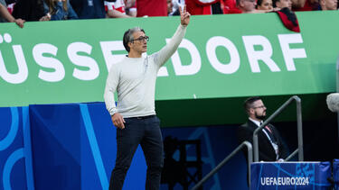 Murat Yakin bleibt Schweiz-Coach