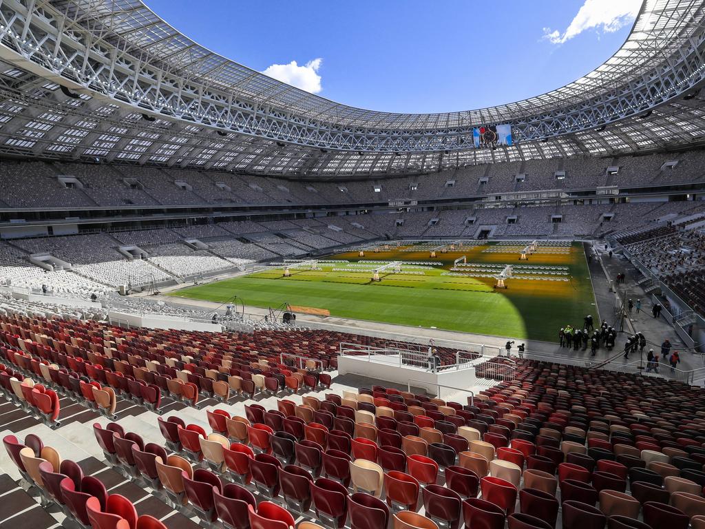 In frisch renovierten Stadien soll die WM 2018 stattfinden