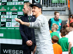 Der verletzte Werder-Profi Max Kruse vergnügte sich in Berlin