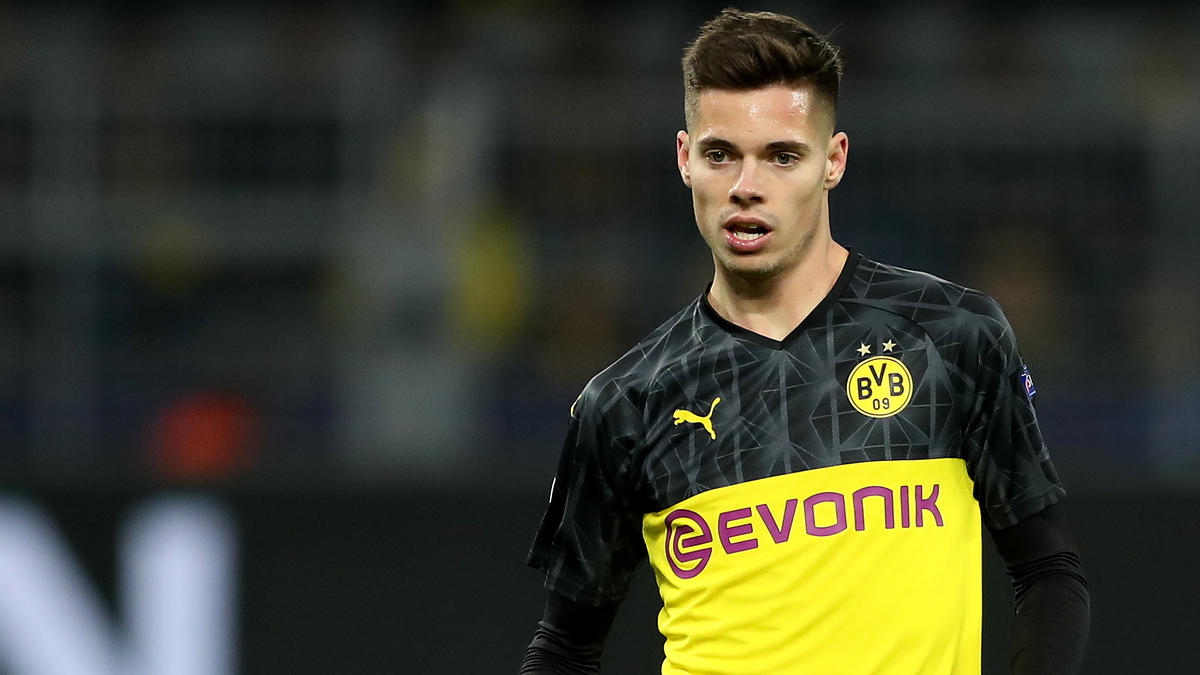 Julian Weigl wird den BVB in der kommenden Winter-Transferphase wohl nicht verlassen Julian Weigl wird den BVB in der kommenden Winter-Transferphase wohl nicht verlassen