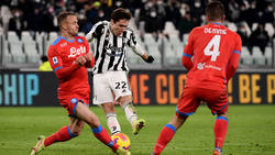 Federico Chiesa (M.) rettete Juventus einen Punkt