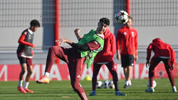 Pavlovic am Montag im Training des FC Bayern