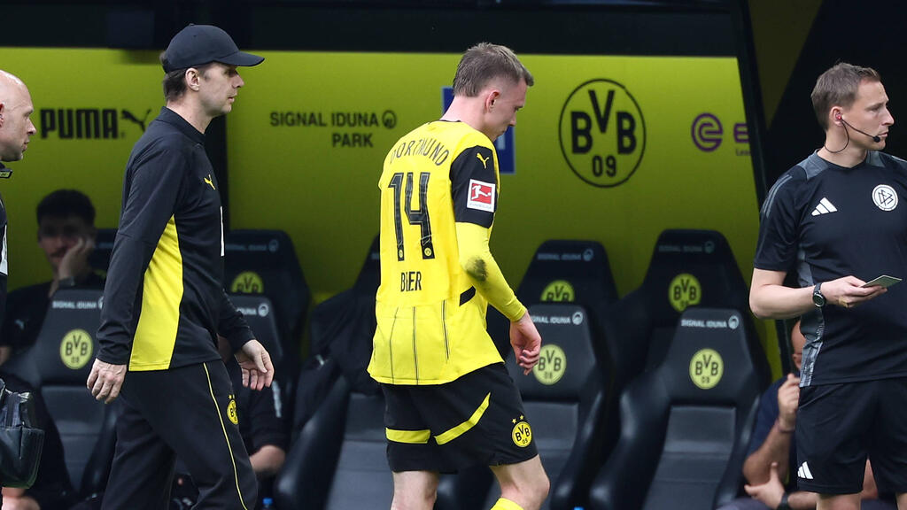 Maximilian Beier verletzte sich beim BVB-Sieg gegen Gladbach (3:2) und musste raus Maximilian Beier verletzte sich beim BVB-Sieg gegen Gladbach (3:2) und musste raus