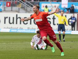Philipp Hofmann gelang das 2:0 für den FCK