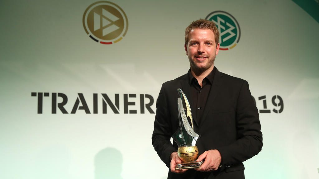 Florian Kohfeldt wurde mit dem Trainerpreis 2018 ausgezeichnet