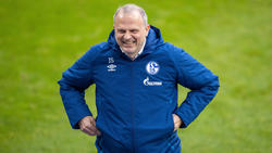 Jochen Schneider ist auf der Suche nach einem neuen Trainer für den FC Schalke 04