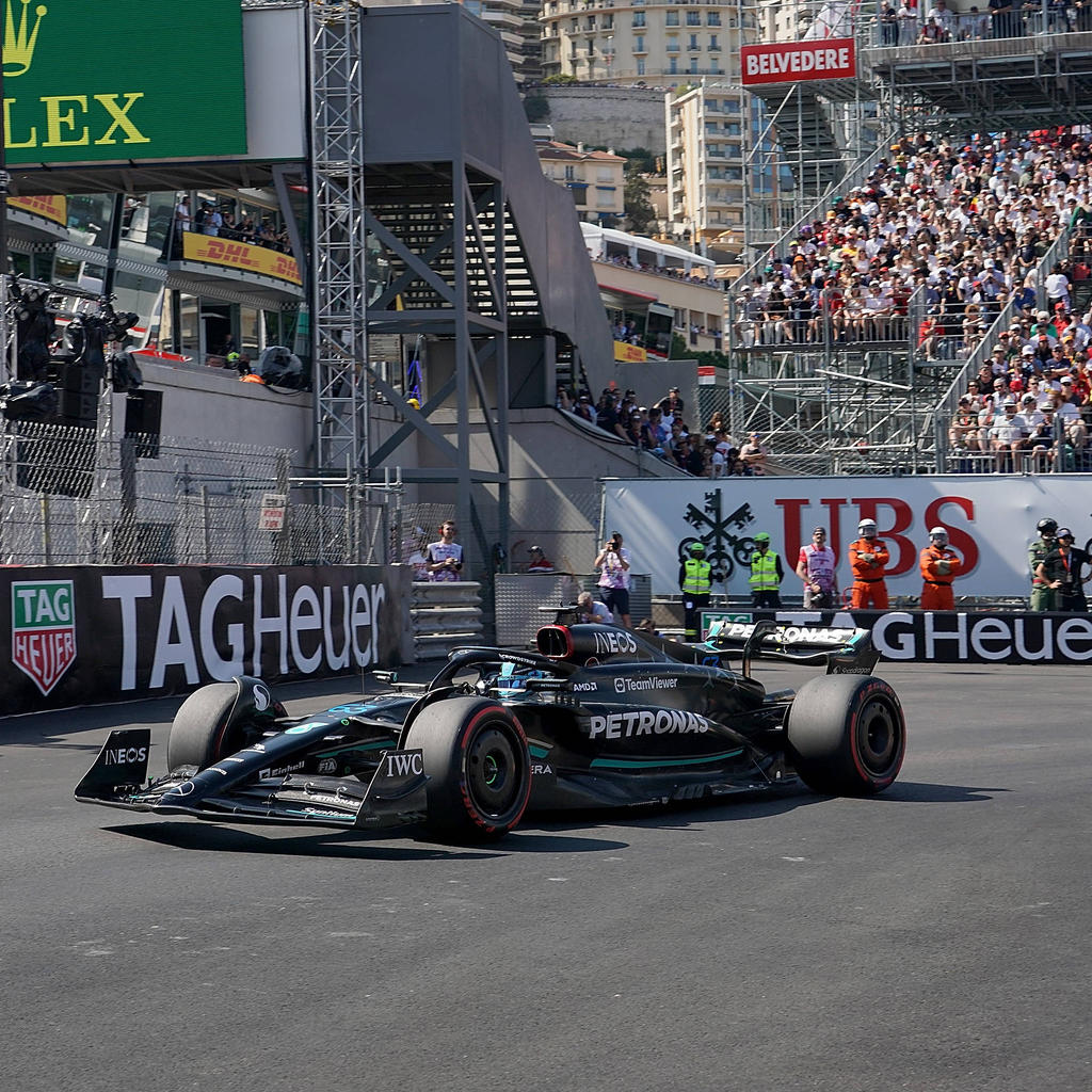 Platz 12: George Russell (Mercedes) - 1.13.447