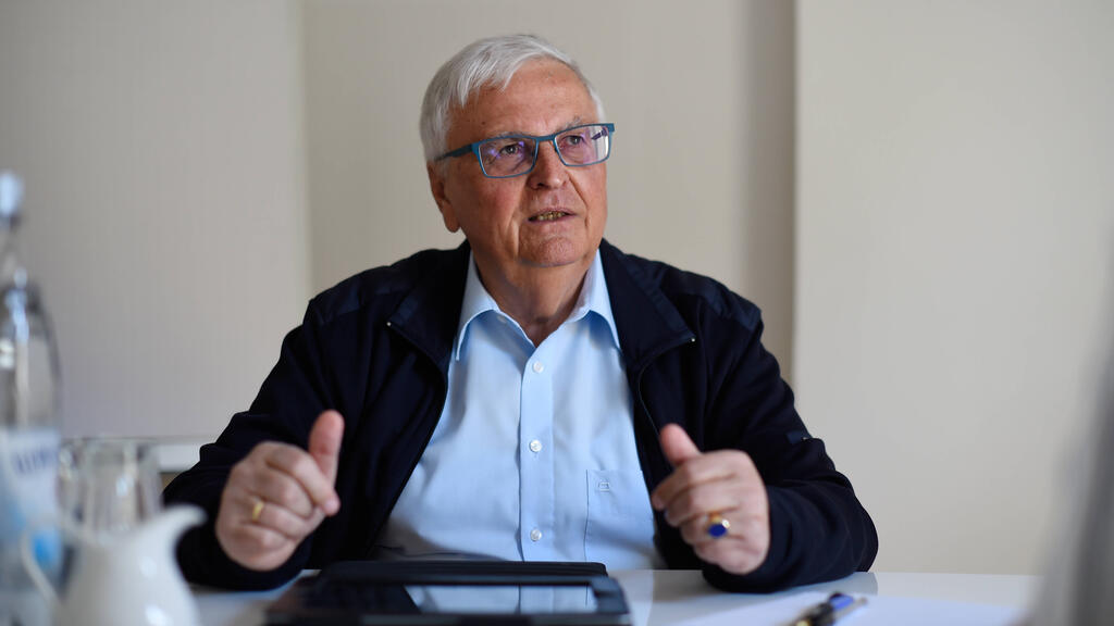 Theo Zwanziger steht im Fokus des Prozesses Theo Zwanziger steht im Fokus des Prozesses