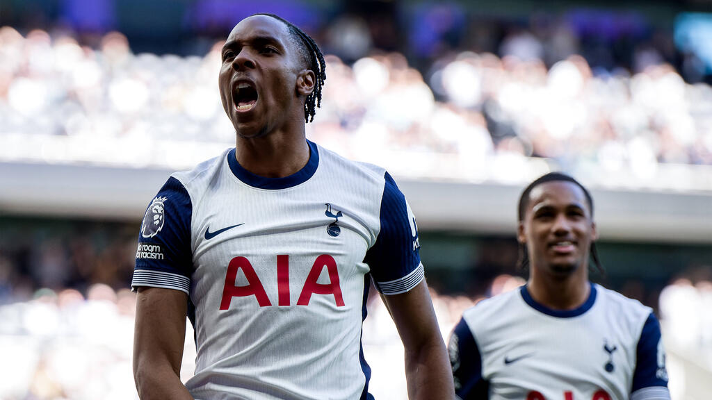 Mathys Tel ist vom FC Bayern an Tottenham Hotspur ausgeliehen Mathys Tel ist vom FC Bayern an Tottenham Hotspur ausgeliehen