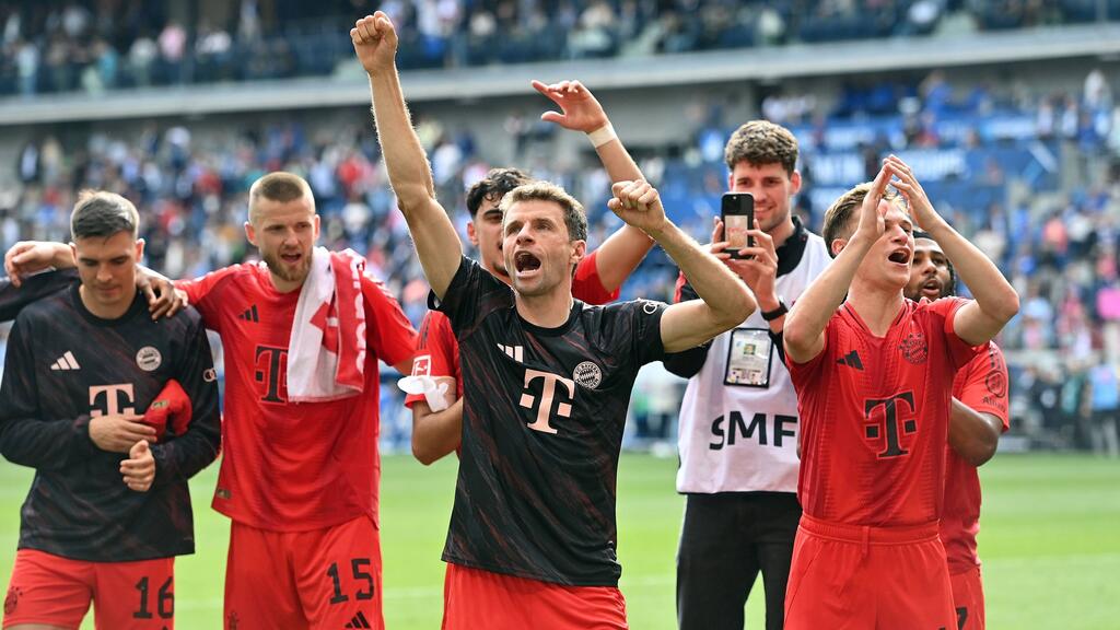 Thomas Müller und Co. feierten die Meisterschaft des FC Bayern Thomas Müller und Co. feierten die Meisterschaft des FC Bayern