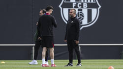 Flick (re.) und Lewandowski stehen beim FC Barcelona für Erfolg