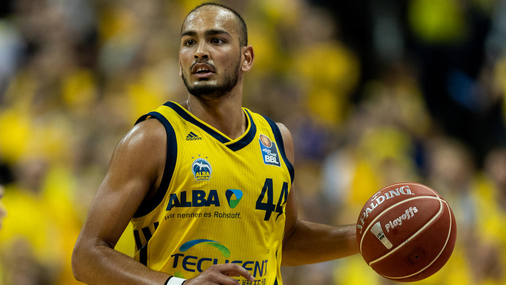 Stefan Peno und Alba Berlin feierten einen Kantersieg Stefan Peno und Alba Berlin feierten einen Kantersieg